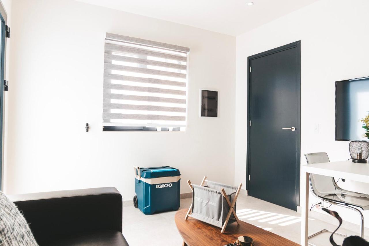 Gray Door Apartments - Adults Only Palm Beach Exteriör bild