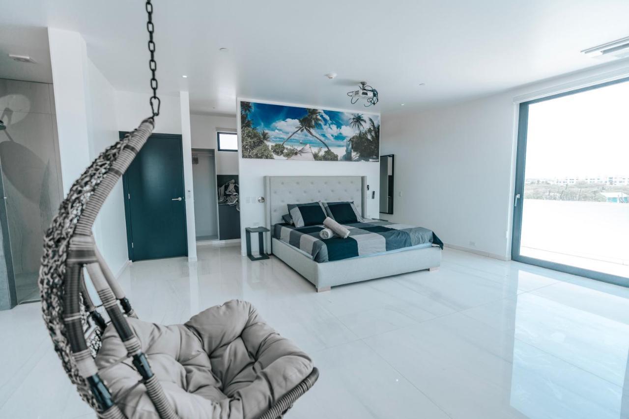 Gray Door Apartments - Adults Only Palm Beach Exteriör bild